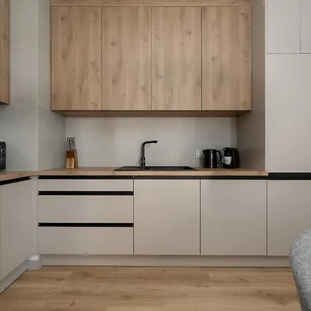Apartament Stylish With Balcony And Underground Parking By Renters Wrocław