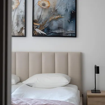 Apartament Stylish With Balcony And Underground Parking By Renters